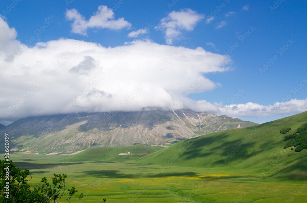Obraz premium Beautiful view Italy in the high mountains
