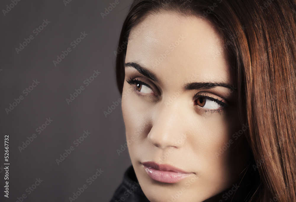 Naklejka premium beautiful woman portrait