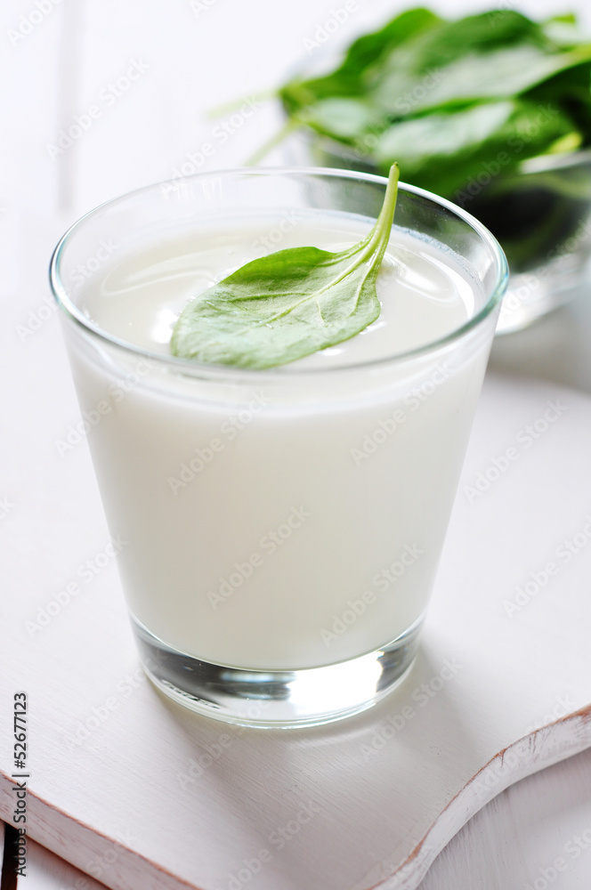 Yogurt with spinach Yogurt with spinach