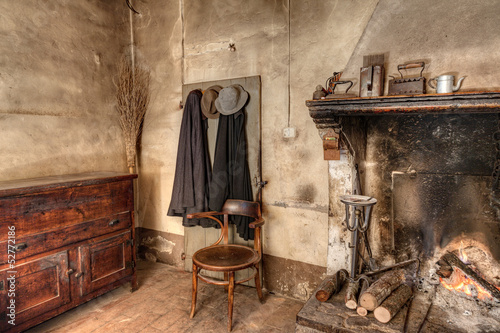 Bild auf Leinwand interior of an old country house