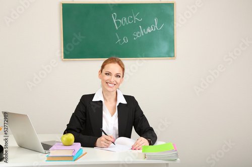 Portrait of teacher woman w...