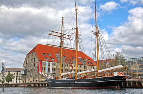 Quadro em tela Old ship in Copenhagen, Denmark