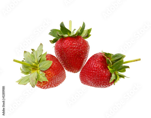 Fototapeta Naklejka Na Ścianę i Meble -  Fresh strawberry  isolated on white background