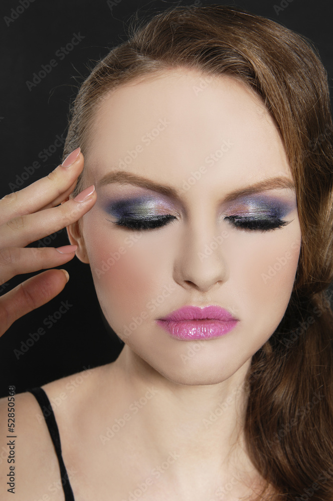Fototapeta premium portrait of fashion girl with bright make-close up