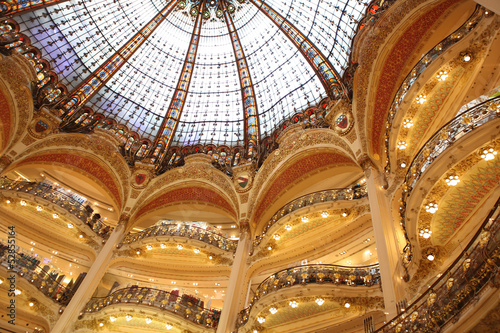 Photography Part of the floors and of the beautiful arch in the famous shopp