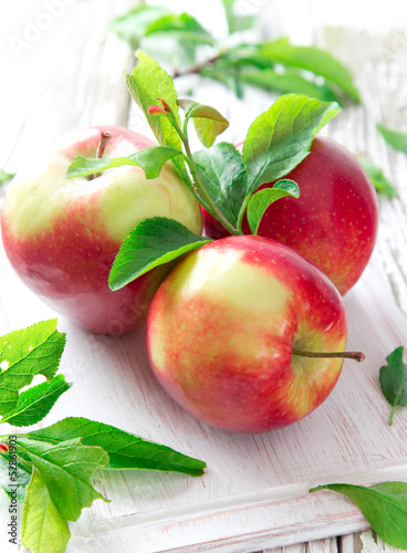 Fresh red apples