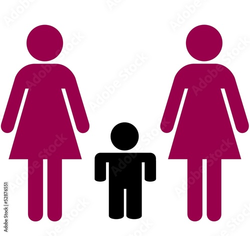 Couple de femmes avec enfant