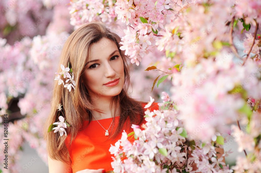 Fototapeta premium Beautiful Spring Girl with flowers