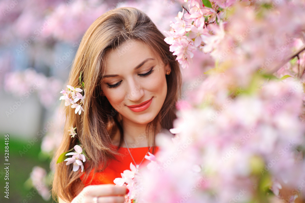 Fototapeta premium Beautiful Spring Girl with flowers
