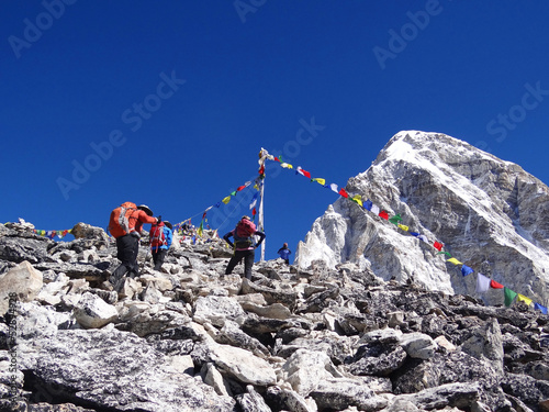 Sommet du Kala Patthar 5554 m - Pumori en arrière-plan, Népal