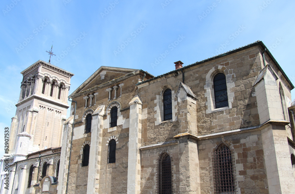 Romanische Kathedrale Saint Apollinaire, Valence (Frankreich)