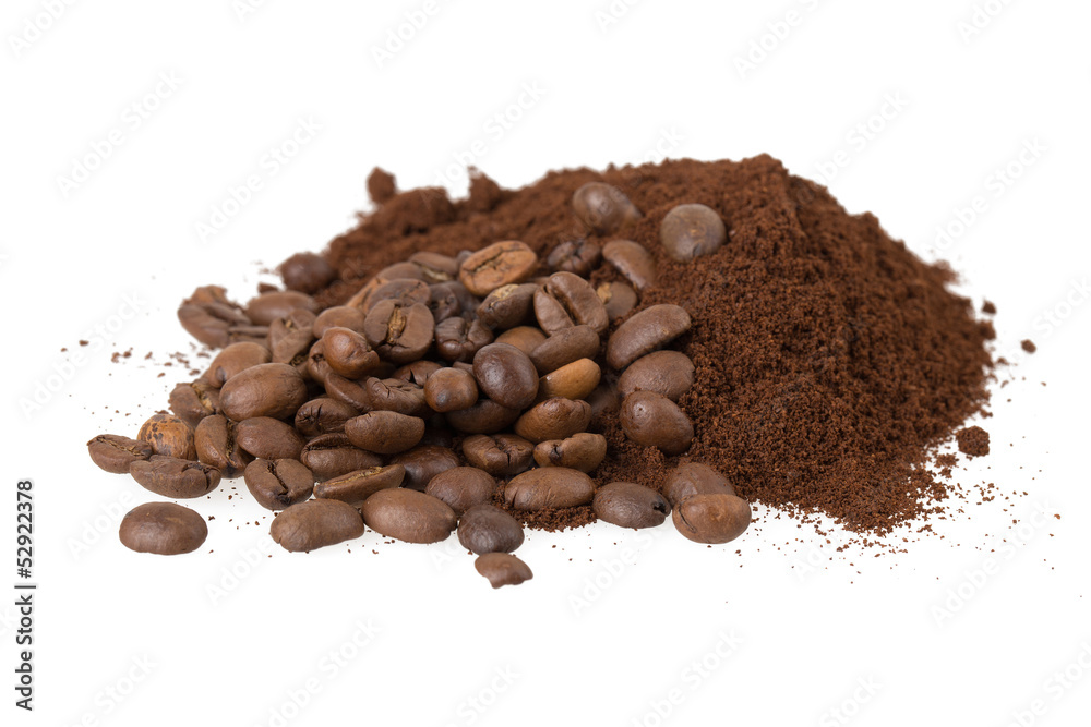 Obraz premium ground coffee and grain