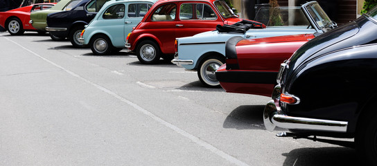Leinwandbilder Oldtimer Oldtimer-Treffen mit Vintage-Klassikern  © Anna Khomulo