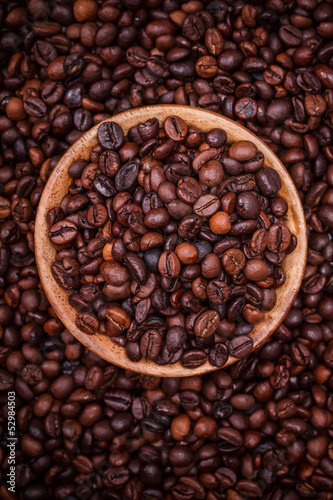 Roasted coffee beans