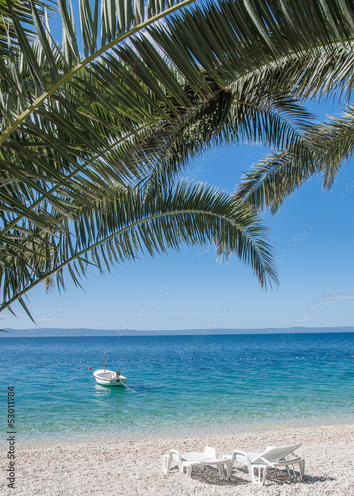 Fototapeta premium idyllischer Platz an der Makarska Riviera bei Brela