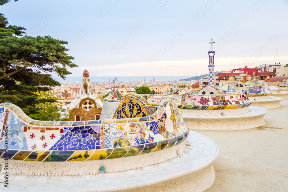 Naklejka premium Colorful mosaic bench of park Guell, designed by Gaudi, in Barce