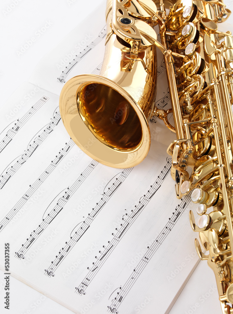 Naklejka premium Saxophon mit Noten 4