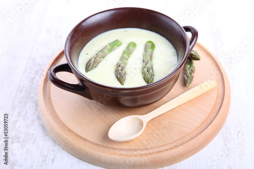 Asparagus cream soup