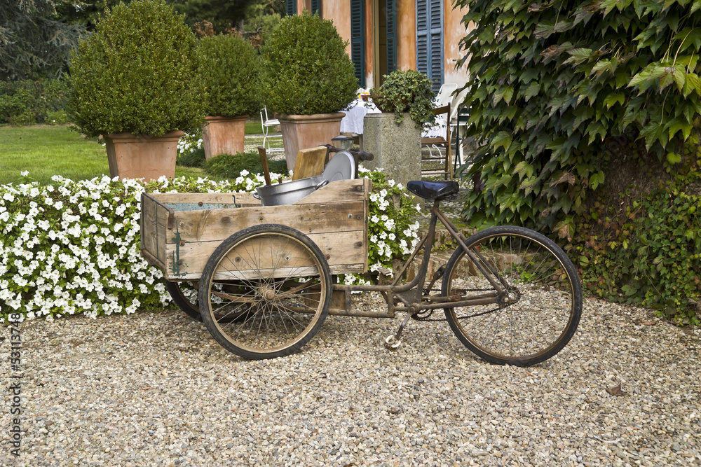 triciclo doniselli epoca Stock Photo | Adobe Stock