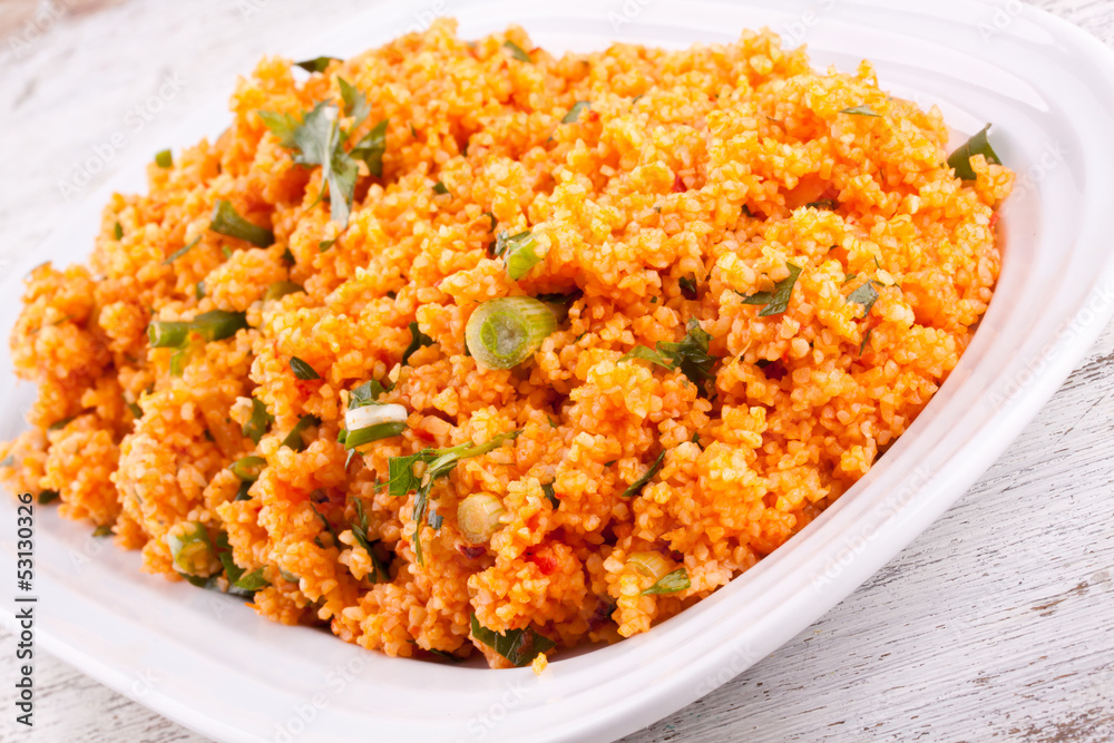 Kisir, Bulgur salad with tomato paste, parsley and onion 