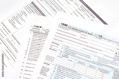 Income Tax Document © torsakarin