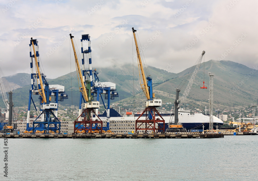 Seaport terminal