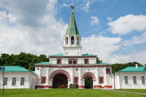 front gates, Kolomenskoye