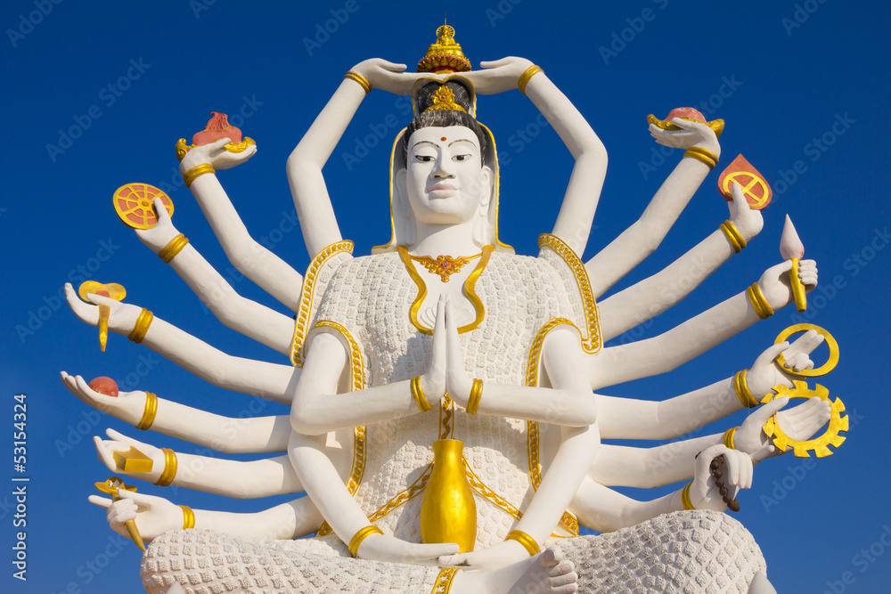 Obraz premium Big Guan Yin statue at Wat Plai Laem Temple, Koh Samui, Thailand