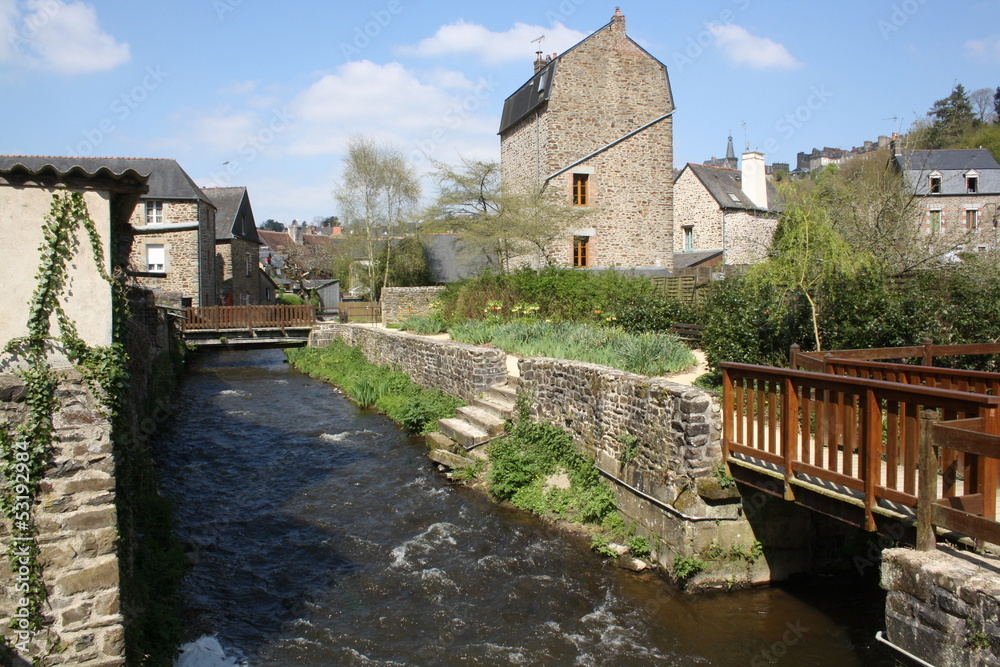 la rivière le nançon à Fougères