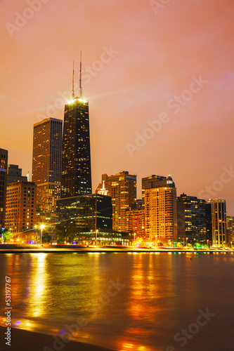 Obraz na płótnie Downtown Chicago, IL right after sunset w salonie