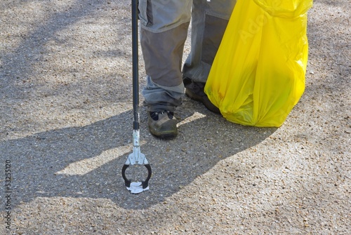 Photos ramassage de papier dans la rue