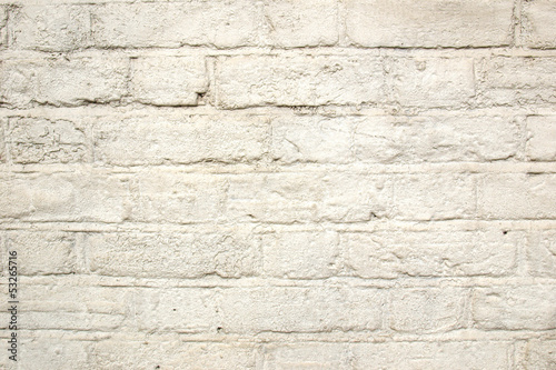 White brick wall © Claudio Divizia