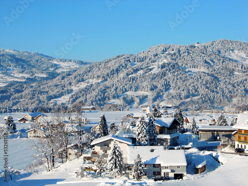 Dorf Lingenau