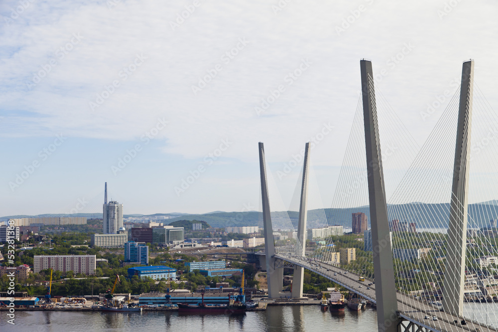 Naklejka premium Big suspension bridge