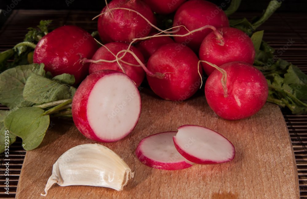 Radish and garlic