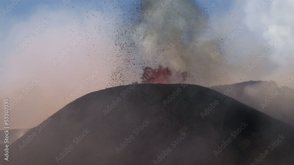 10° parossismo 2013 dell'etna