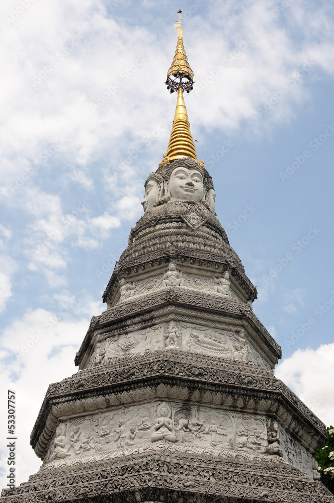 Fototapeta premium Ancient wat in Thailand