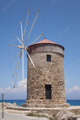 Windmühle auf der Hafenmole von Rhodos