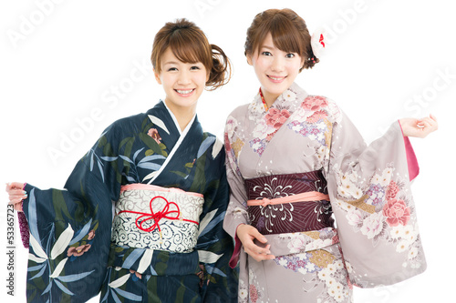 Fotografia Beautiful japanese kimono women isolated on white background