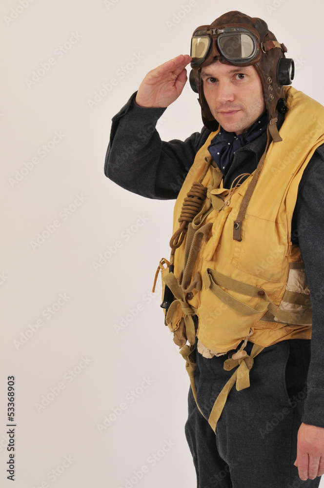 Saluting WW2 RAF Pilot / Aircrew Member Saluting WW2 RAF Pilot / Aircrew Member