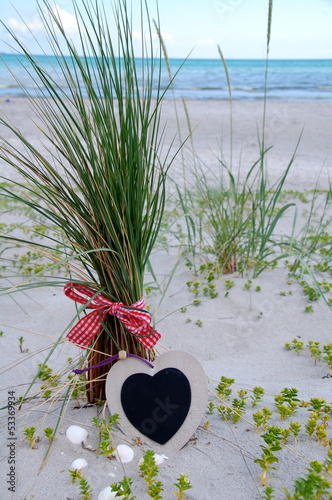 Herztafel am Strand