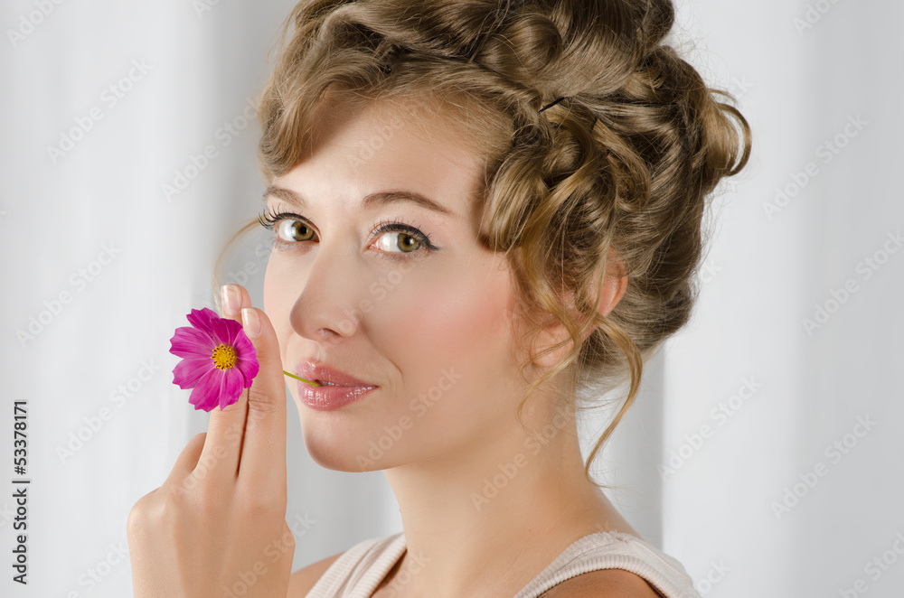 Naklejka premium beauty woman closeup portrait