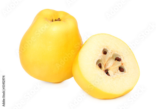 Papier peint One whole and a half quince (isolated)