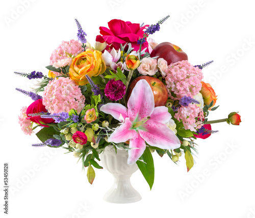 Fototapeta Naklejka Na Ścianę i Meble -  Flower bouquet in ceramic vase