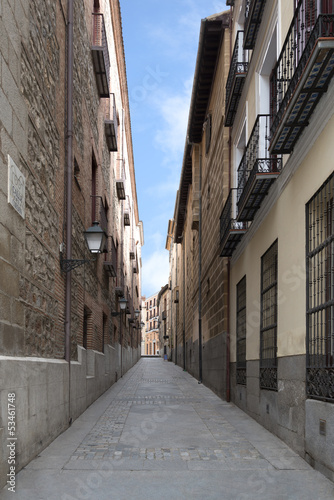 Narrow street of madrid, Spain © bimserd