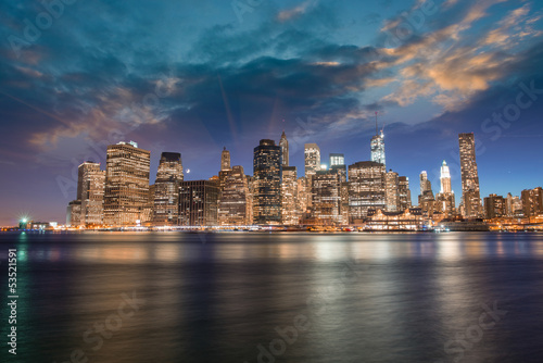 Spectacular sunset view of lower Manhattan skyline from Brooklyn © jovannig