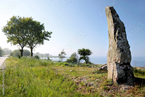 Großer Monolith an der Küste auf Bornholm © cmfotoworks