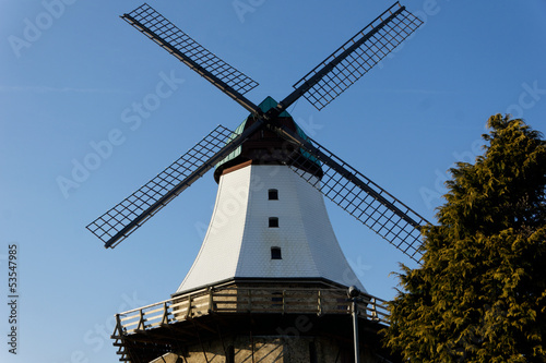 Windmill © bjoernd
