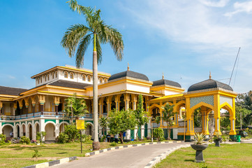 Ingelijste posters Indonesië Sultanspaleis van Medan Sumatra  © milosk50