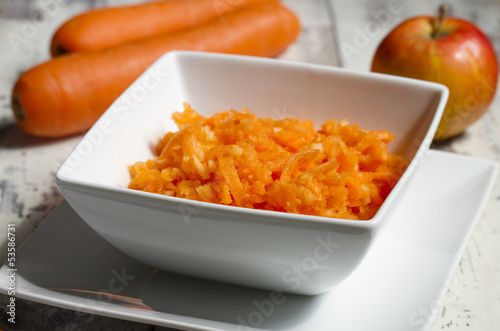 Apfel-Möhren-Salat photo